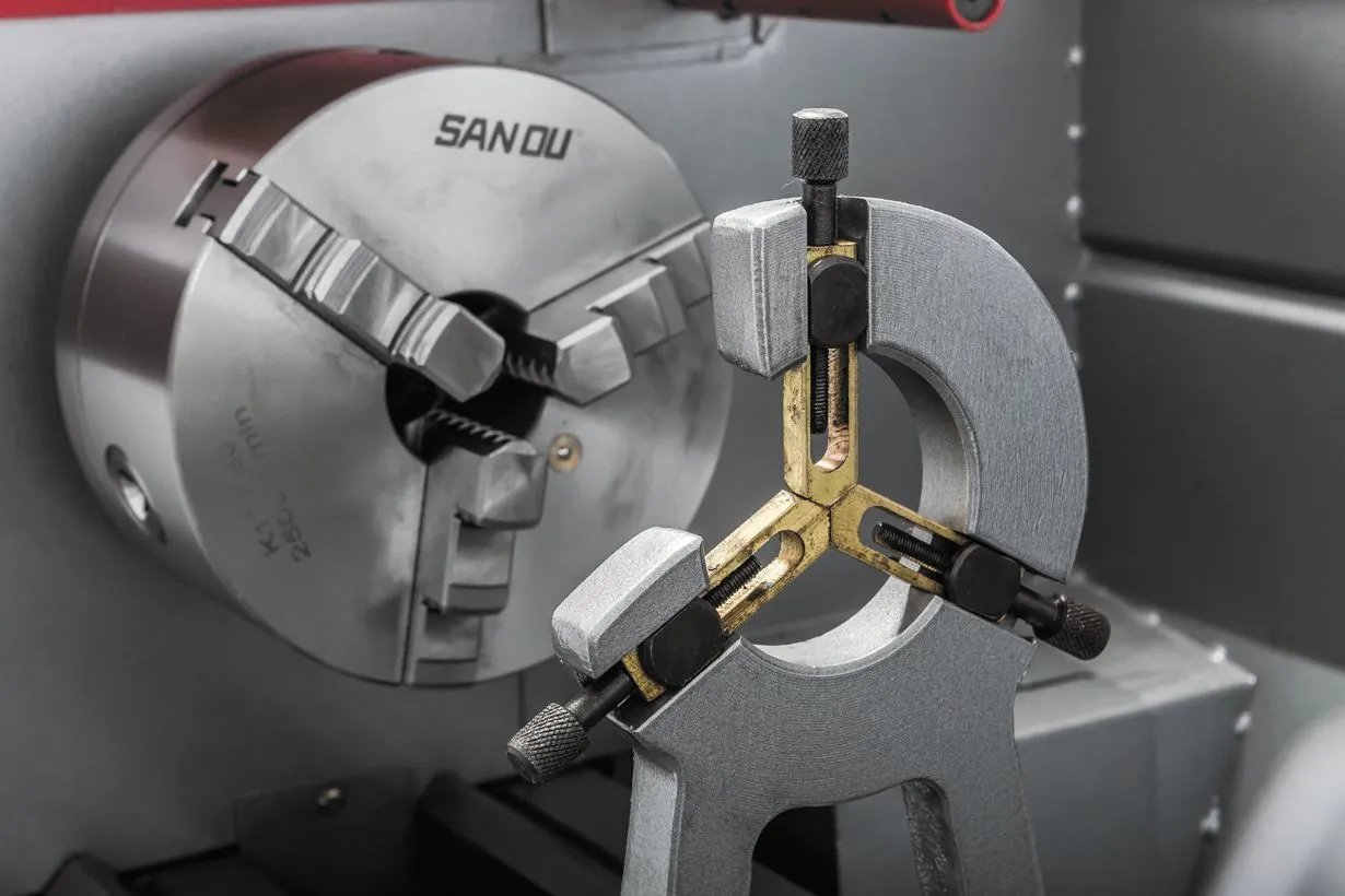 Настольный токарный станок по металлу JET BD-12G