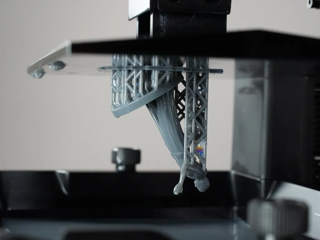 Модель с телефона на столе принтера (1).jpg