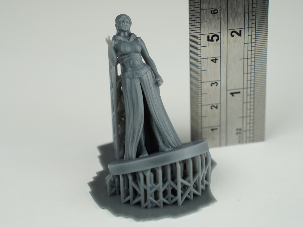 Модель с телефона на столе 3.jpg Модель с телефона на столе 3.jpg